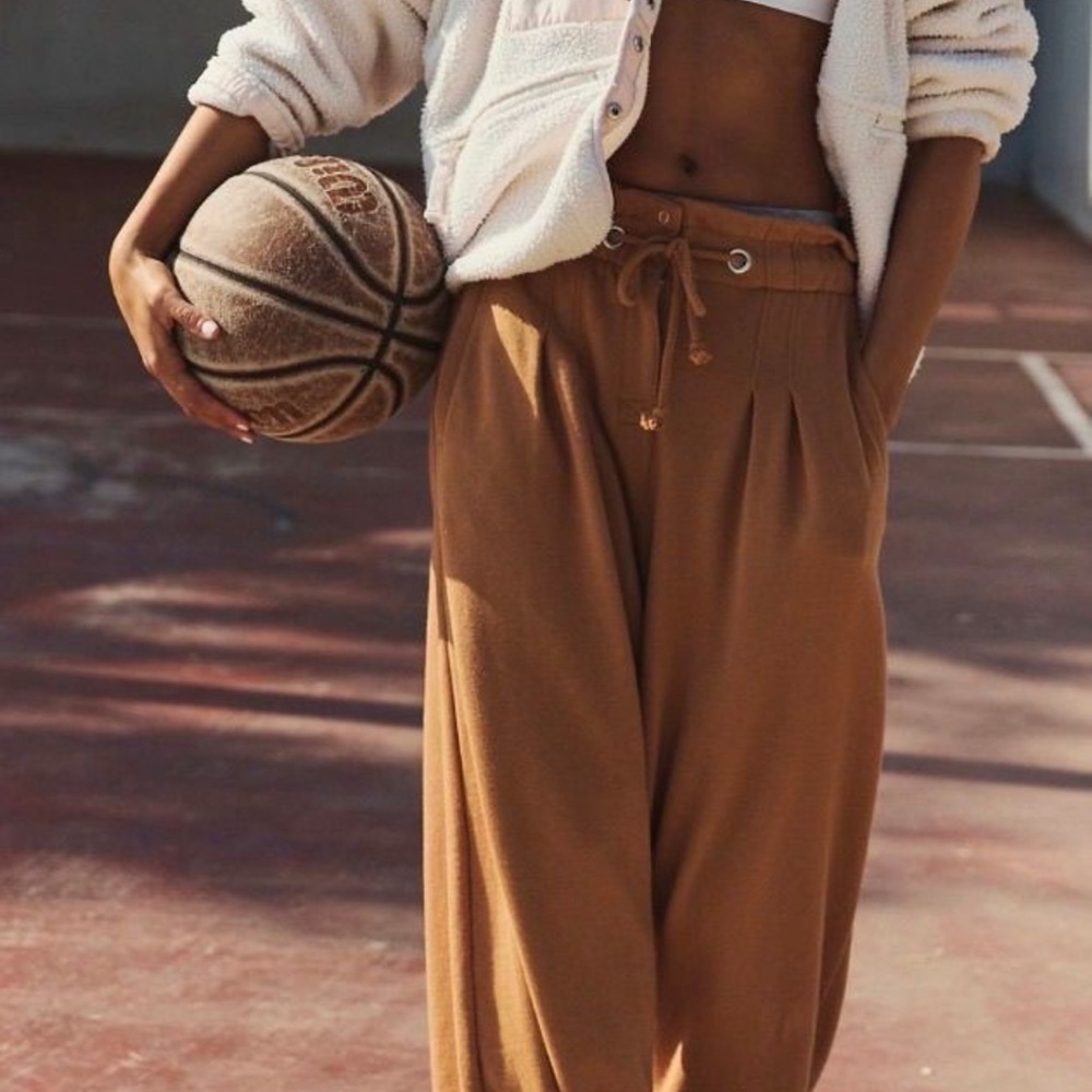 NWT Free People Full Court Wide-Leg Pants
Sz Small - Picture 4 of 6